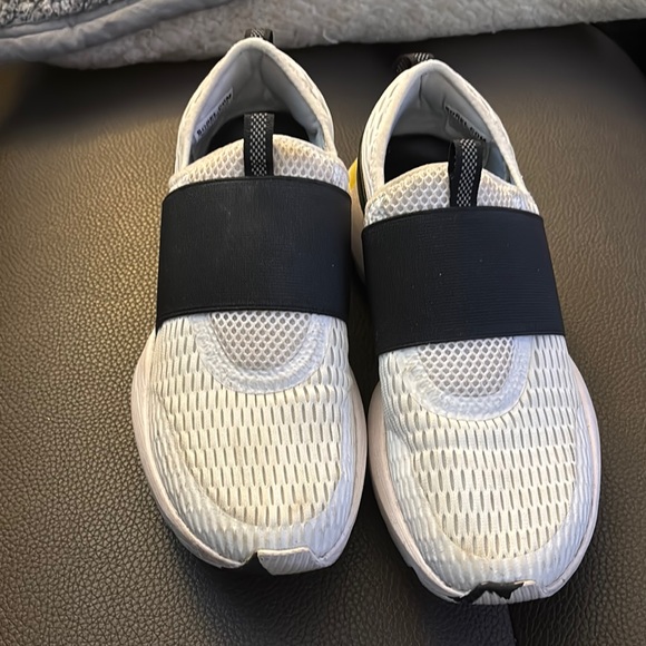Sorel White and Black Slip-On Sneakers - Picture 1 of 6